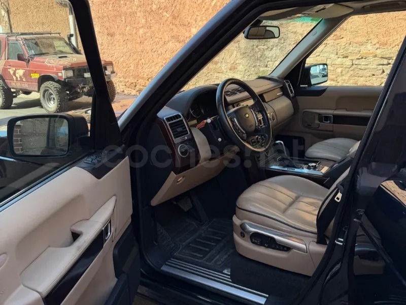 Land Rover Range Rover 4.4 V8 HSE — foto 8 de 18
