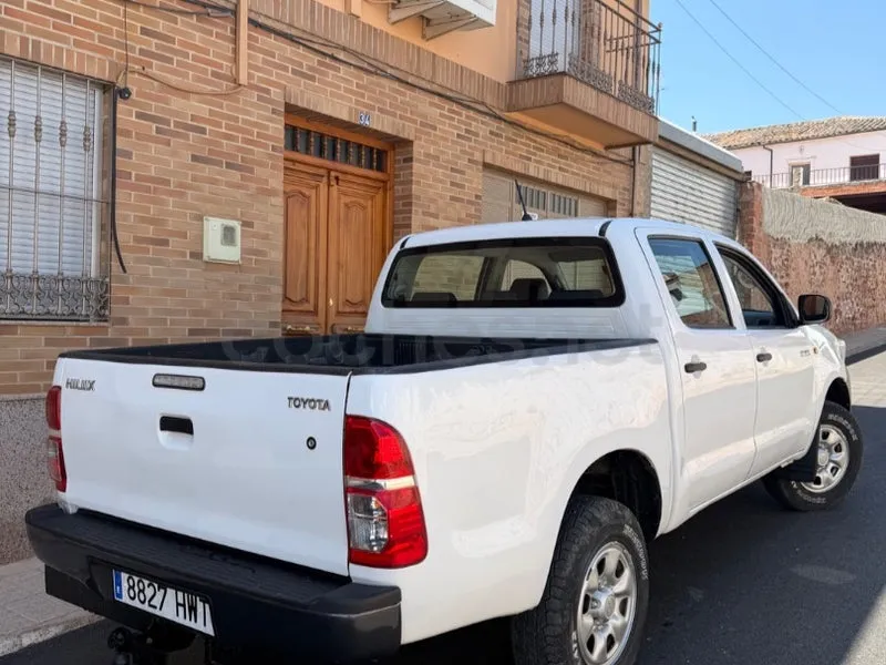 Toyota Hilux 2.5 D4D Doble Cabina GX 4x4 — foto 4 de 12