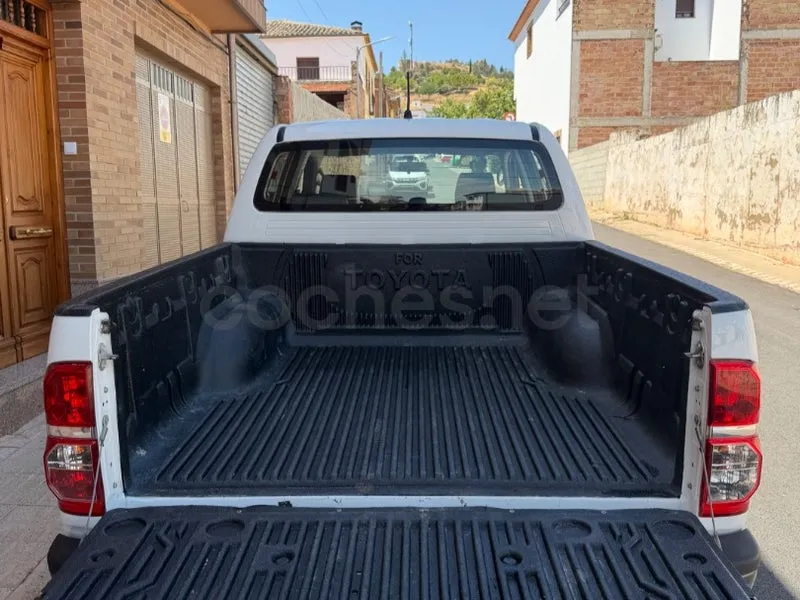 Toyota Hilux 2.5 D4D Doble Cabina GX 4x4 — foto 8 de 12