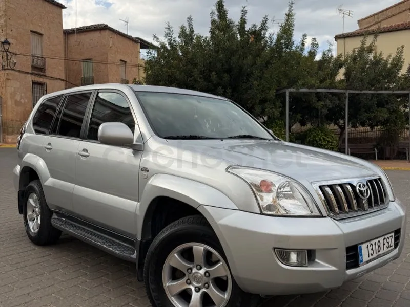 Toyota Land Cruiser 3.0 D4D VXL — foto 3 de 7